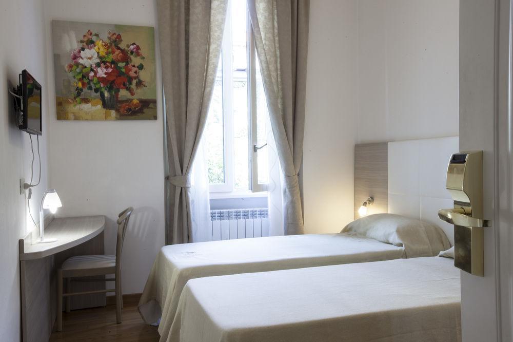 Hotel Amalfi Milaan Buitenkant foto