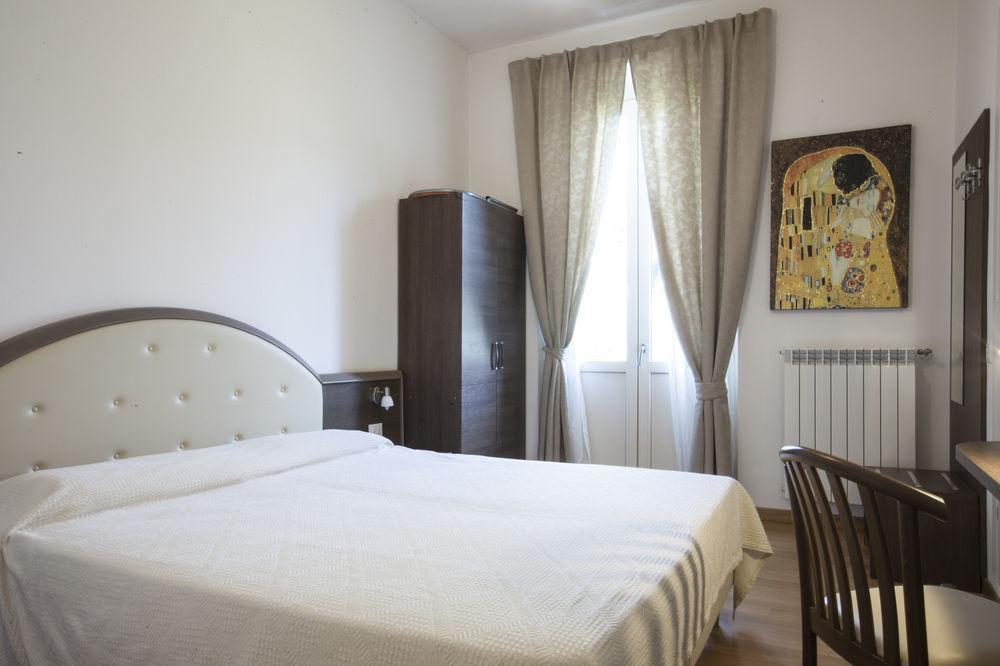 Hotel Amalfi Milaan Buitenkant foto