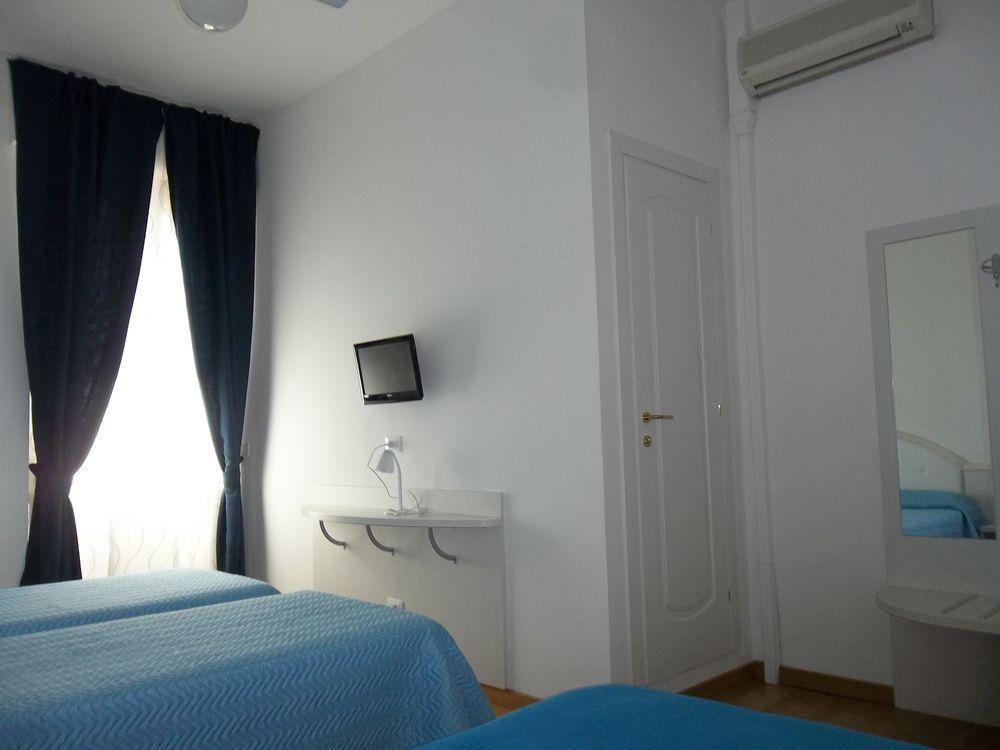 Hotel Amalfi Milaan Buitenkant foto