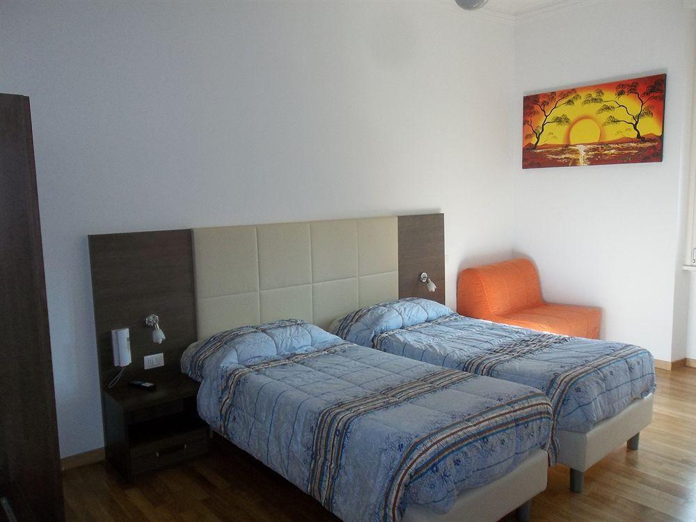 Hotel Amalfi Milaan Buitenkant foto