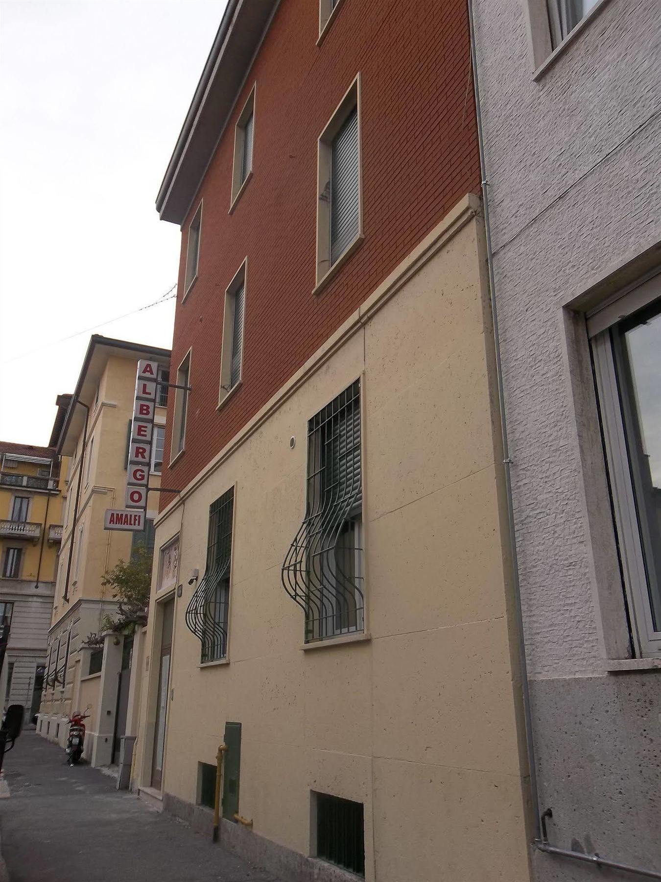 Hotel Amalfi Milaan Buitenkant foto