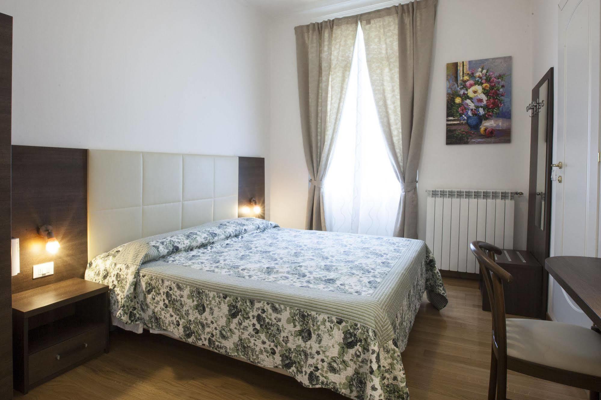 Hotel Amalfi Milaan Buitenkant foto