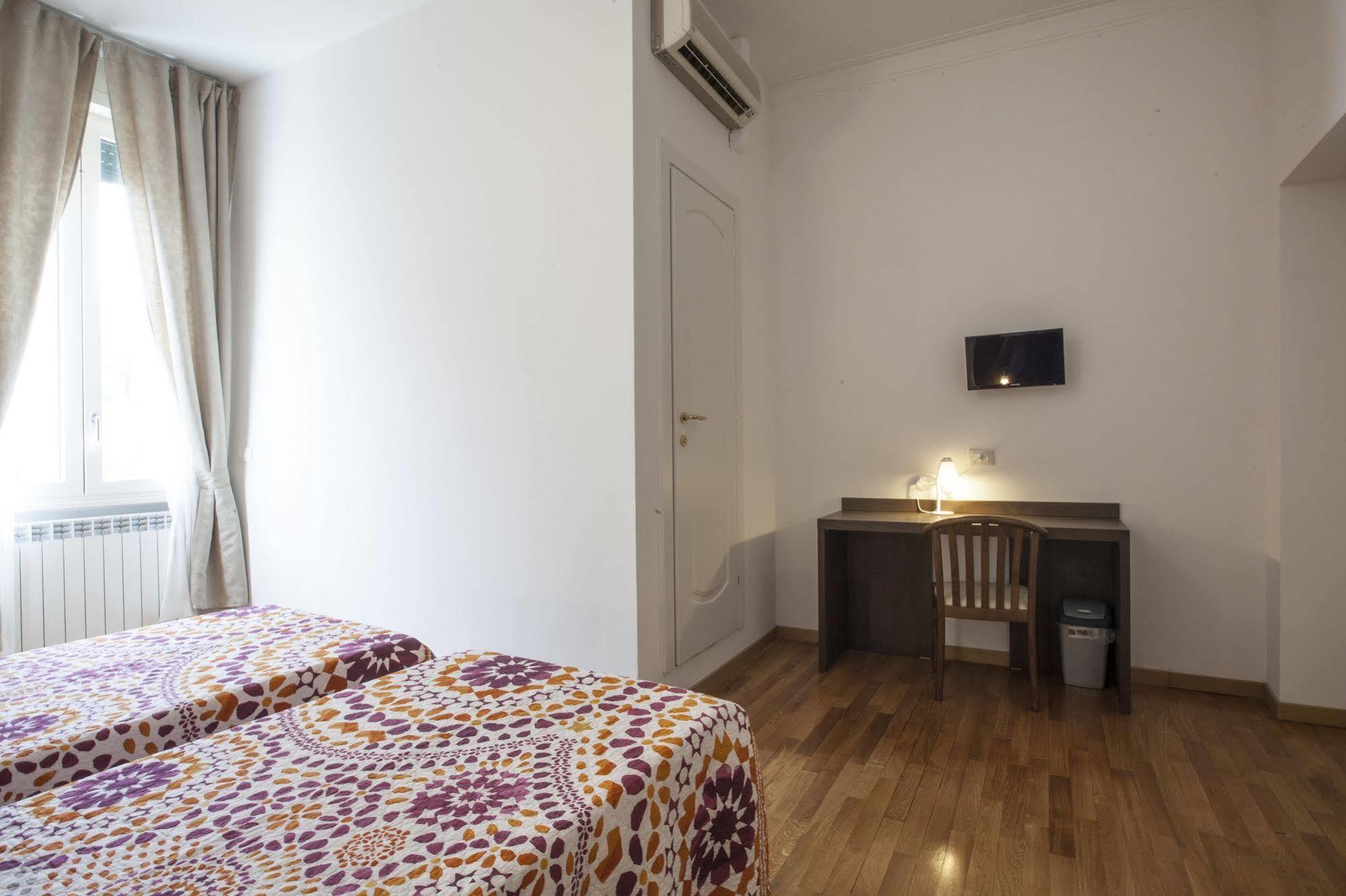 Hotel Amalfi Milaan Buitenkant foto